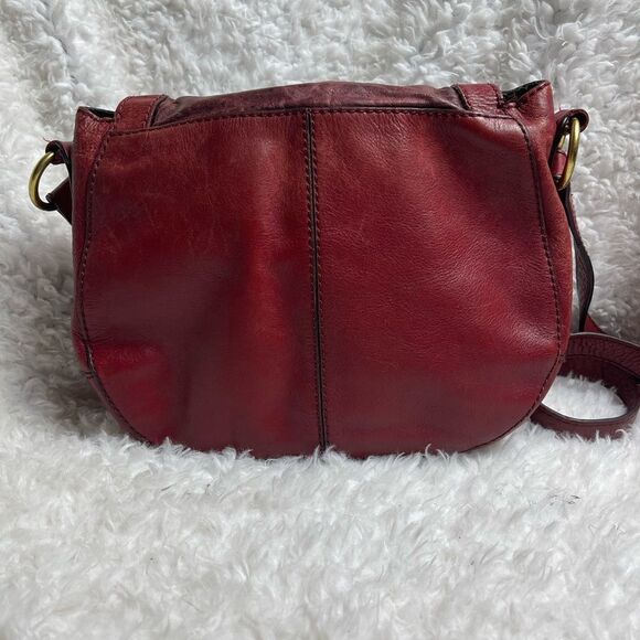 Fossil leather cranberry red messenger bag distressed cow hide leather f… - Picture 3 of 9